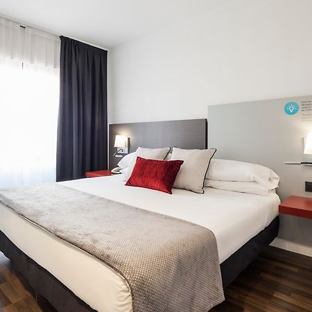 Ilunion Suites Madrid Dış mekan fotoğraf