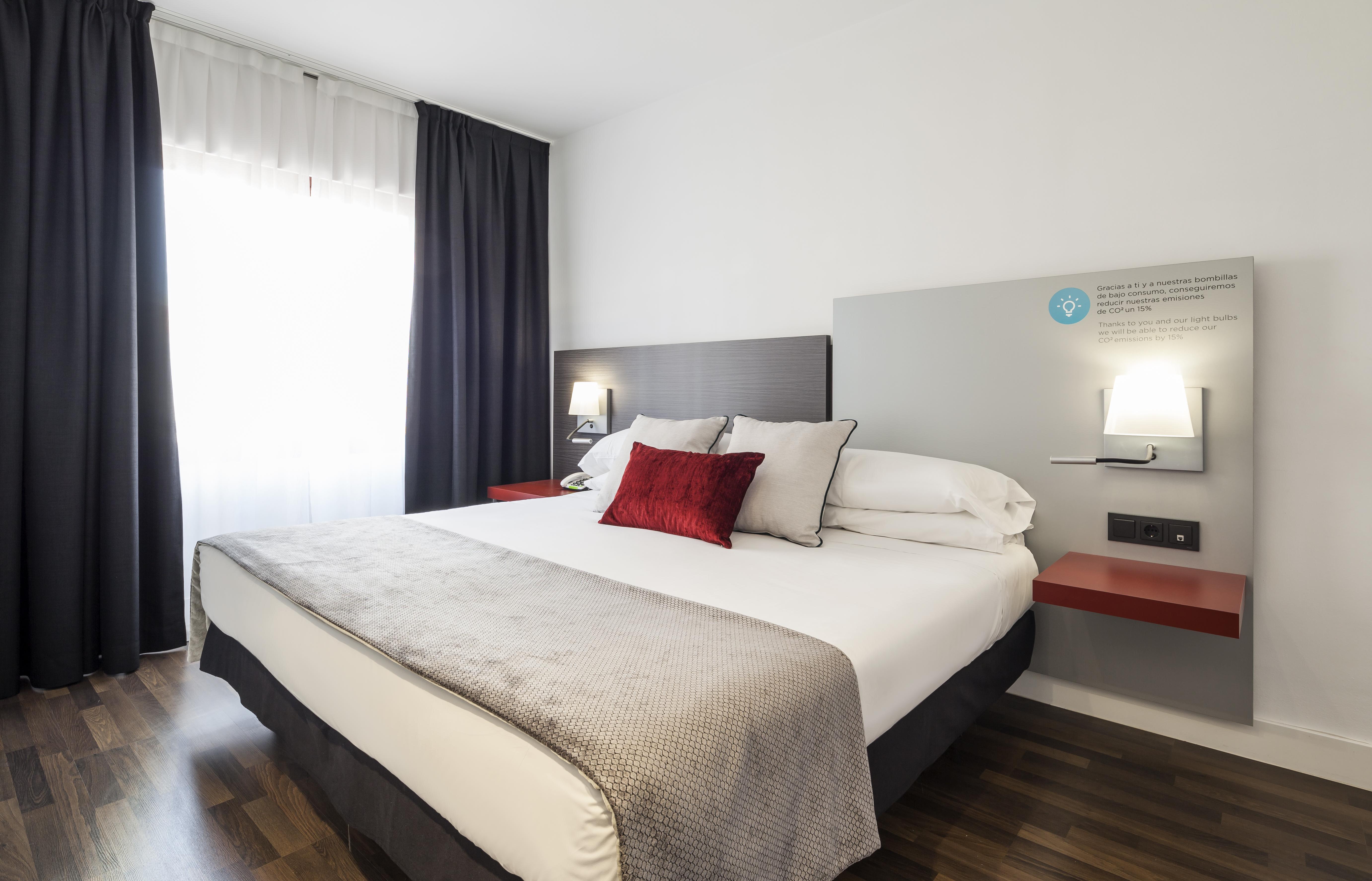 Ilunion Suites Madrid Dış mekan fotoğraf